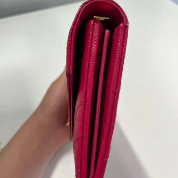 Yves Saint Laurent Pink Quilted Leather Wallet - Picture 5 of 9